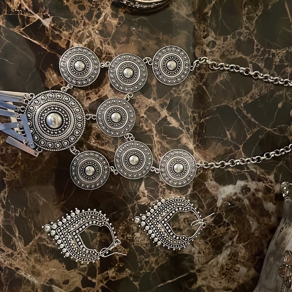 Jewelry set - Picture 3 of 5